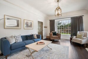 TV, video games, books - EXPO Oasis-Heart of Tulsa! (Tulsa)