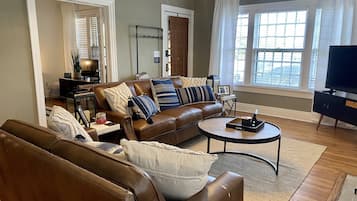 Smart TV, DVD player, offices, computer monitors