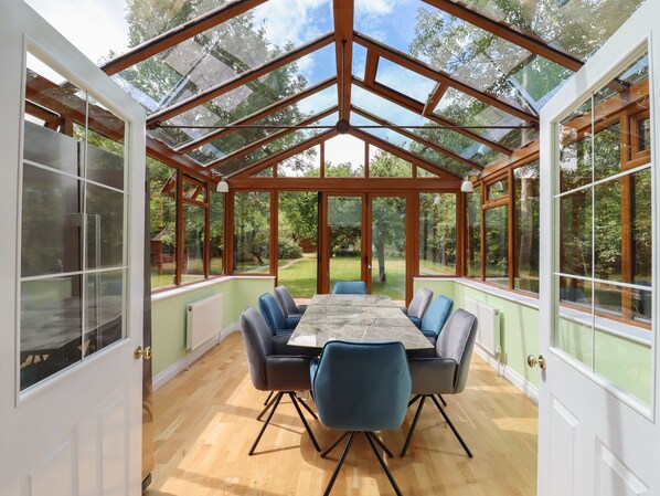 Cottage | Interior
