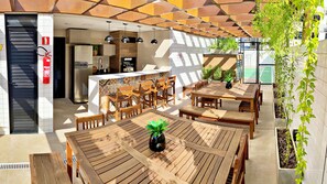 Outdoor dining