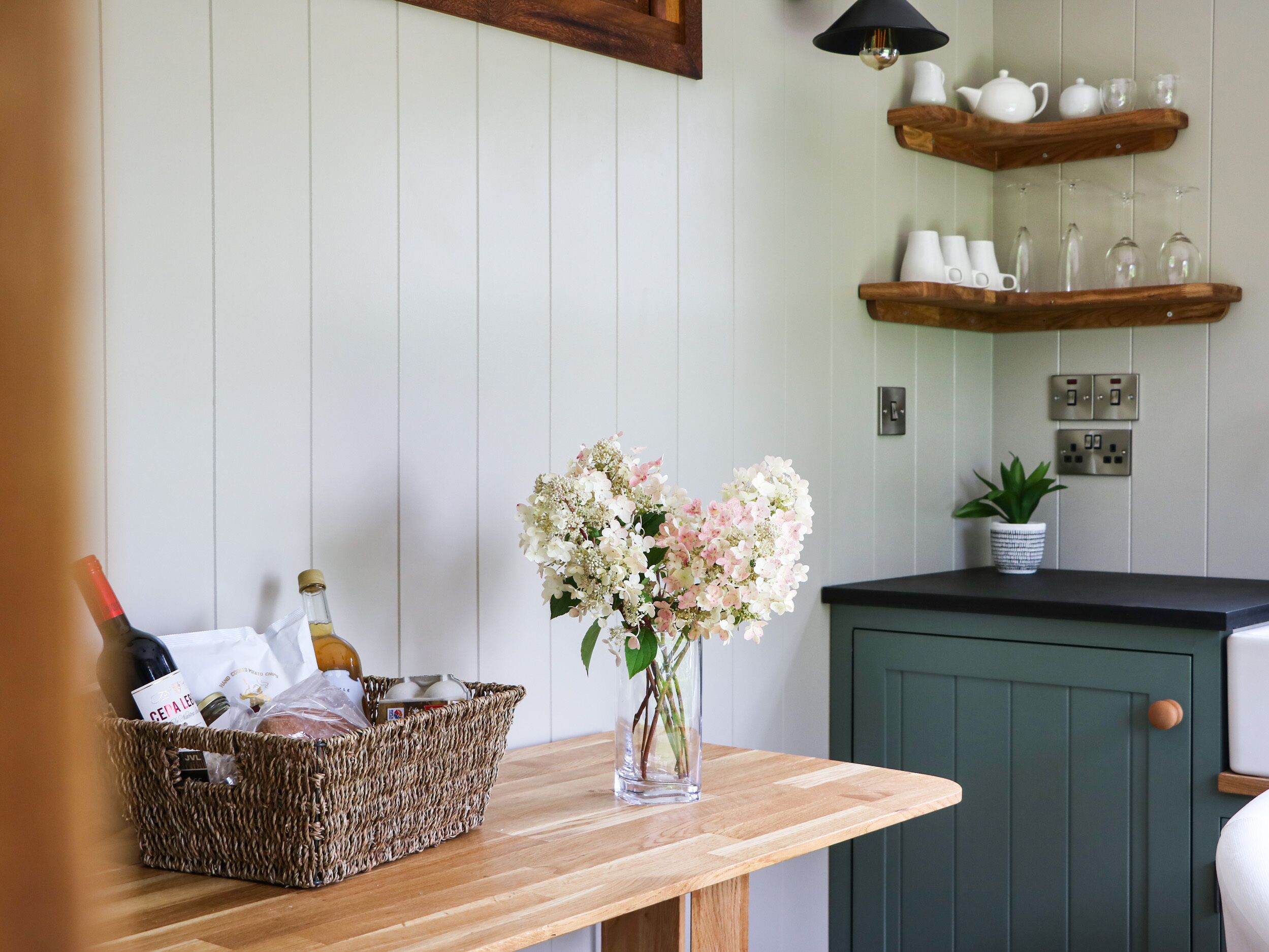 Cottage | 1 bedroom, individually decorated, individually furnished, free WiFi