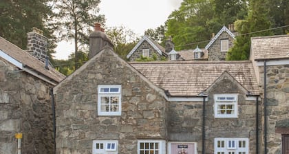 The Toll House