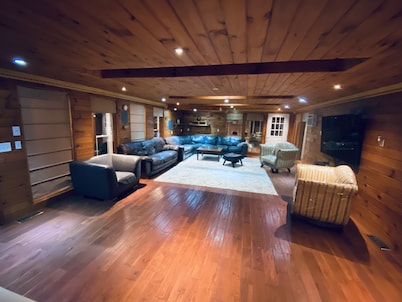 Catskills Log Home