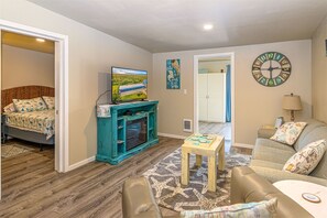 TV, fireplace, DVD player