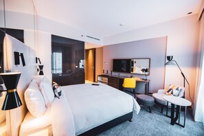 1 bedroom, in-room safe, desk, laptop workspace - Centro Mada Amman By Rotana (Amman)