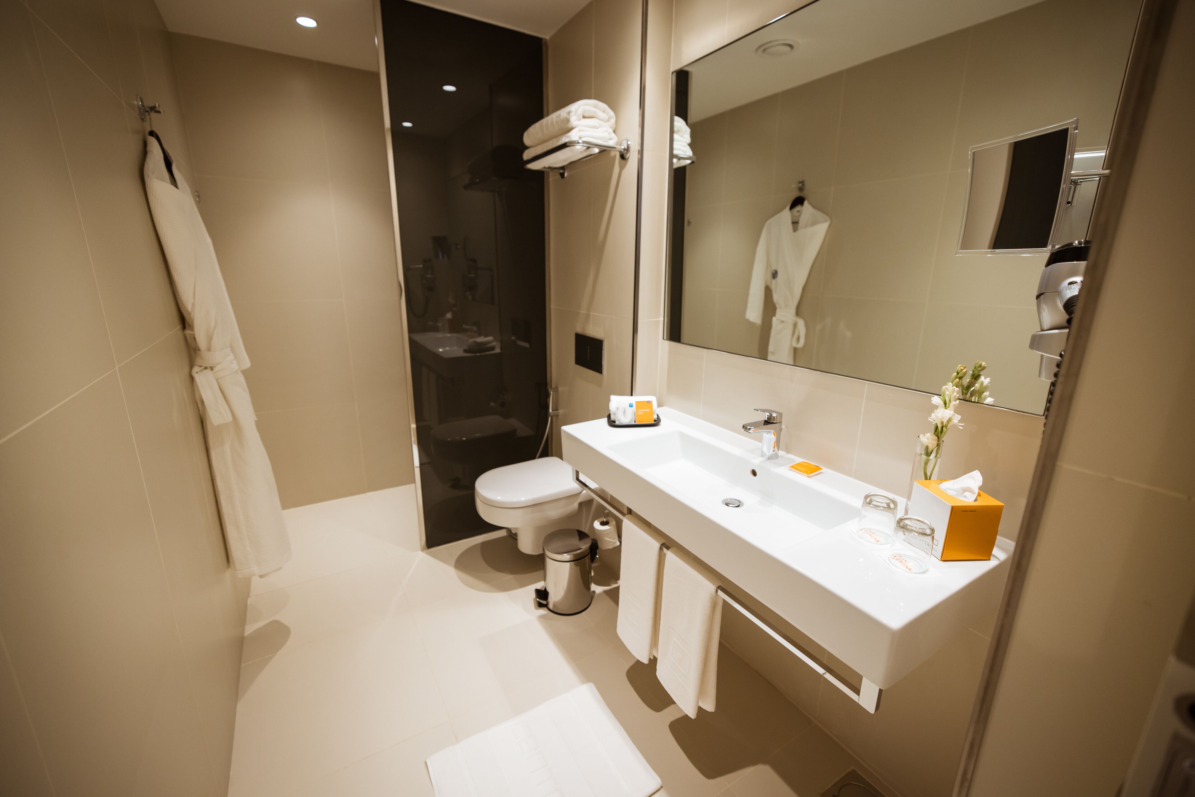 Photo - Centro Mada Amman by Rotana