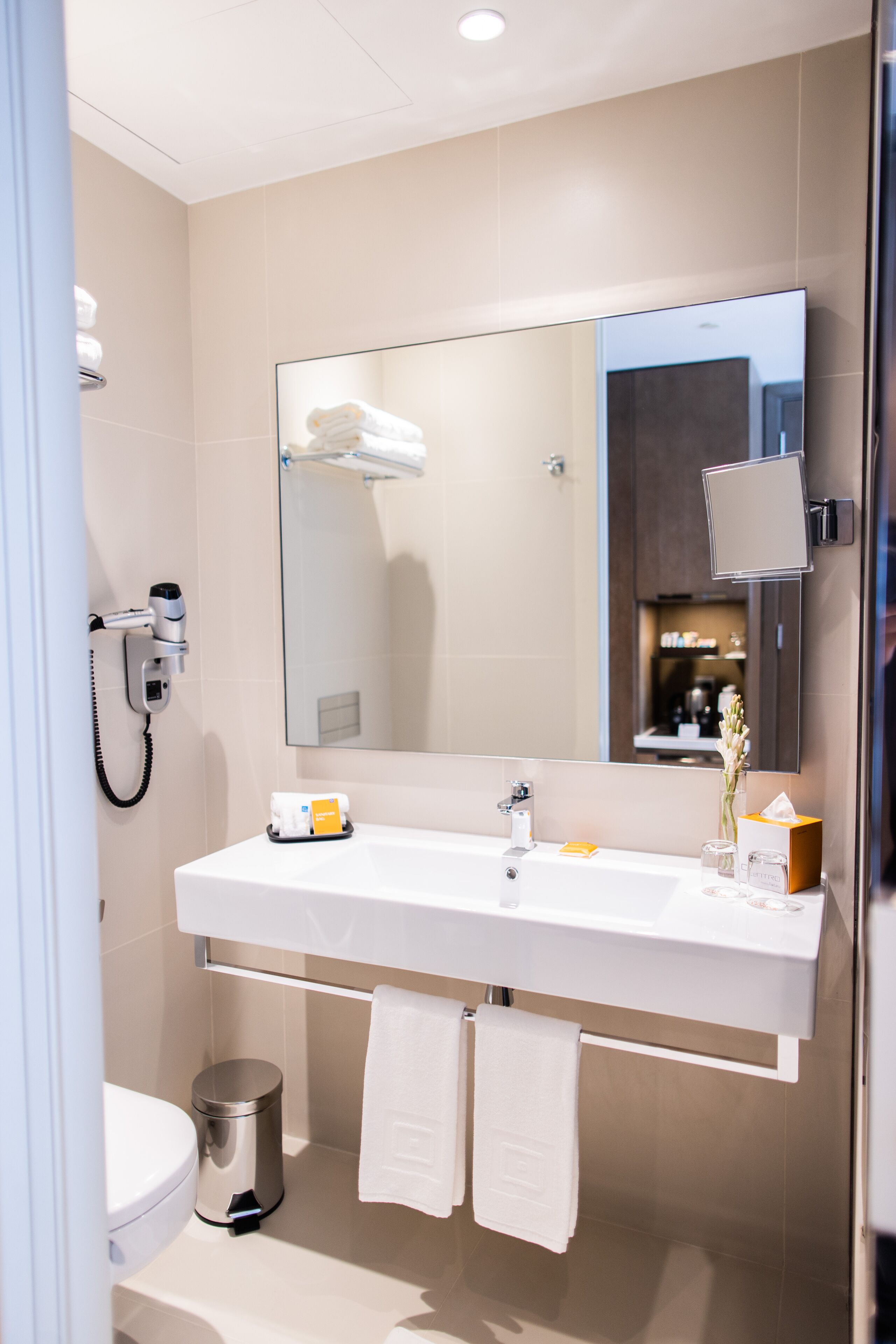 Photo - Centro Mada Amman by Rotana