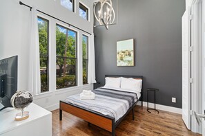 4 Schlafzimmer, Bügeleisen/Bügelbrett, kostenloses WLAN, Bettwäsche