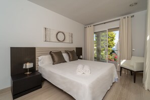 5 bedrooms, iron/ironing board, travel cot, free WiFi