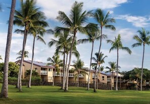 Exterior - Spacious 1BR Retreat with Balcony & Tennis Court (Kailua-Kona)