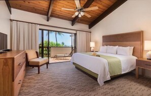 1 bedroom, iron/ironing board, bed sheets - Bright & Sunny 1BR Condo with Hot Tub (Kailua-Kona)