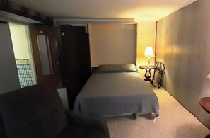 1 quarto, Wi-Fi de cortesia, roupa de cama