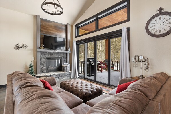 Smart TV, fireplace, table football