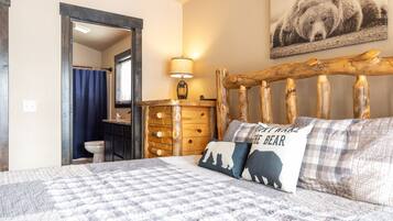 3 habitaciones, tabla de planchar con plancha y cuna de viaje