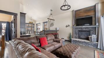 Smart TV, fireplace, foosball