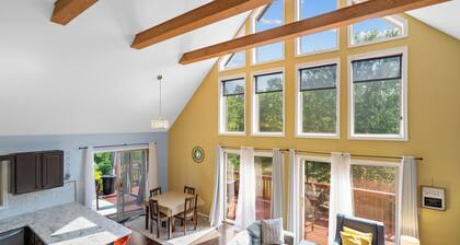 Modern cabin at the woods resort with 3-Bedroom, 2F-bath, Central Air/Heat