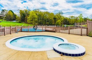 Piscine intérieure, piscine extérieure