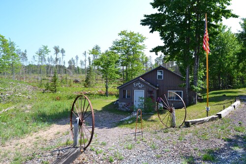 Rustic Foxhole 
