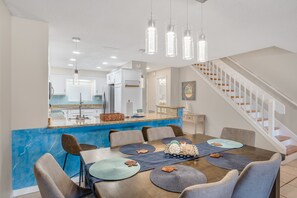 Dining - Updated Gulf Front Aegean Condo on Private Beach. Renovated 3BR Gem with a View (Destin)