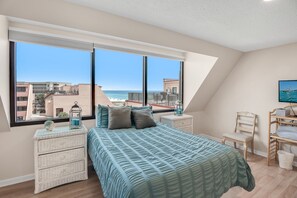 3 bedrooms, iron/ironing board, travel cot, free WiFi