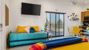 1 camera, una scrivania, ferro/asse da stiro, Wi-Fi gratuito