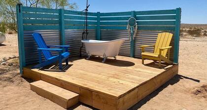 Stargazing Retreat - 2 Acres/Outdoor Tub/Hammocks