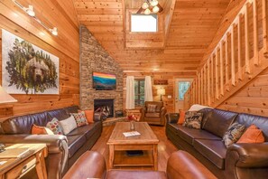 Smart TV, chimenea, videojuegos y reproductor de DVD 