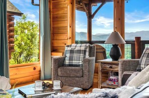 TV, peis og videospill