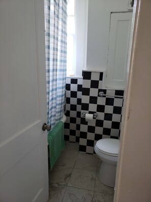 Ensemble baignoire-douche