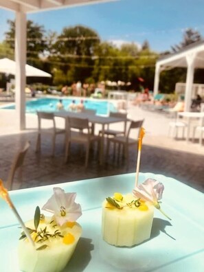 Outdoor dining - Hotel Meeting Santacroce (Pratola Peligna)