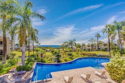 Luxury Wailea Family Condo. NEW EVERYTHING! Complete Remodel! AC and Pool.