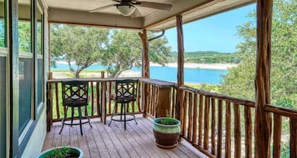 Medina Lake Waterfront Getaway