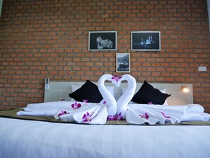 Room - Charin Village (Chalong)