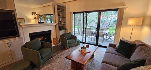 Modern Condo in Gated Silverado Resort Residential Community