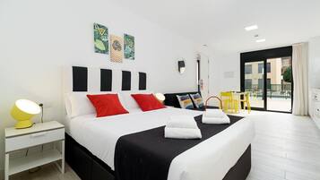 Desk, iron/ironing board, free WiFi, bed sheets