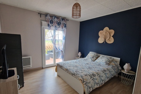 3 bedrooms, iron/ironing board, travel crib, WiFi
