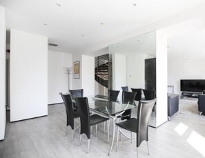 Living area - Guilford Street (London)