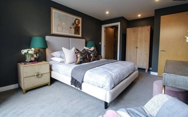 2 bedrooms, free WiFi