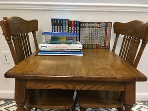 Dining - Your Comfy Home in Pittsburgh with King beds and free parking (Pittsburgh)