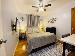 5 bedrooms, iron/ironing board, free WiFi, bed sheets