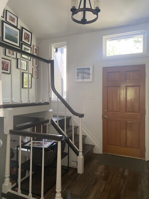 Interior - Large house in the mountains, (pre-approved!) dogs welcome (Georgetown)