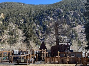 Exterior - Large house in the mountains, (pre-approved!) dogs welcome (Georgetown)