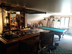 Bar (en la propiedad)