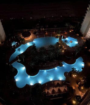 Piscine couverte, piscine chauffée