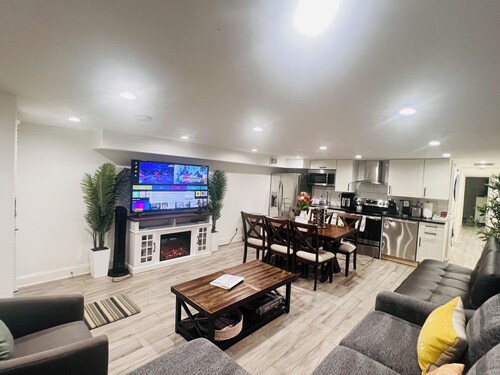 ⭐️Prime Area💥Park & Walk to Sites ⭐️ Sleeps 6 ⭐️ 2-Baths ✔️