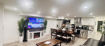 ⭐️Prime Area💥Park & Walk to Sites ⭐️ Sleeps 6 ⭐️ 2-Baths ✔️