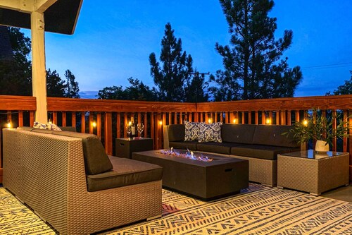 Luxe Lake Arrowhead Farmhouse w/ Deck + Patio