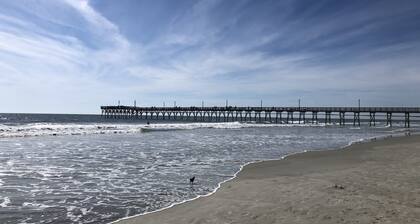 Sea Trail 2BR - Golf, Bike, Beach Getaway! Clean, Quiet, Pools, Great View!