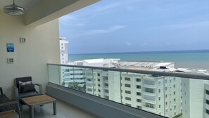 Property grounds - Luxury Ocean front Condo in Juan Dolio Beach (Juan Dolio)
