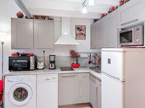 食器洗い機、ハイチェア